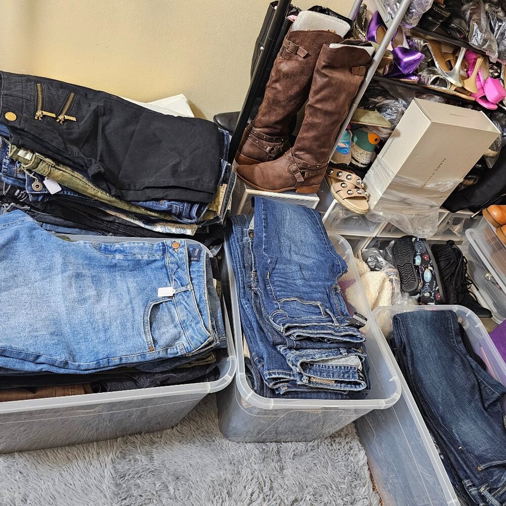 Unlisted Inventory forJeans Live Show